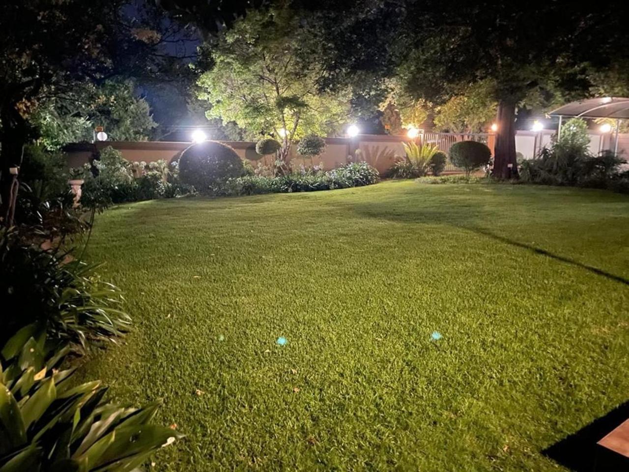 Spies Villa - Fast Wi-Fi, Netflix And Generator Middelburg  Exterior foto